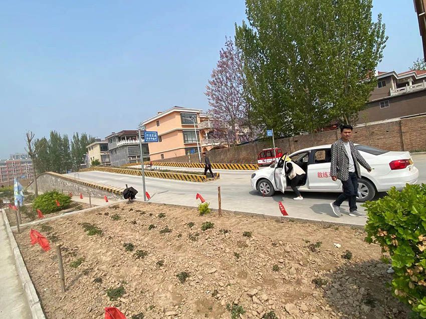 点击查看详细信息<br>标题：校内展示 阅读次数：1013