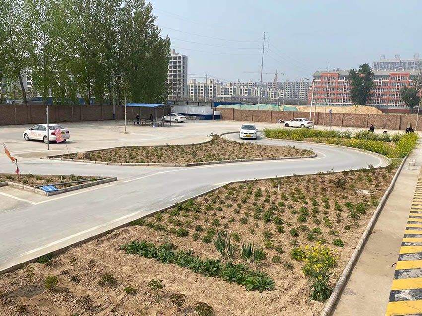 点击查看详细信息<br>标题：校内展示 阅读次数：1090