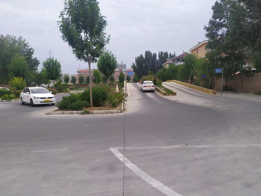 点击查看详细信息<br>标题：校内展示 阅读次数：761